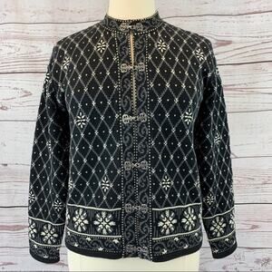 Talbots vintage Scandinavian cardigan metal hooks